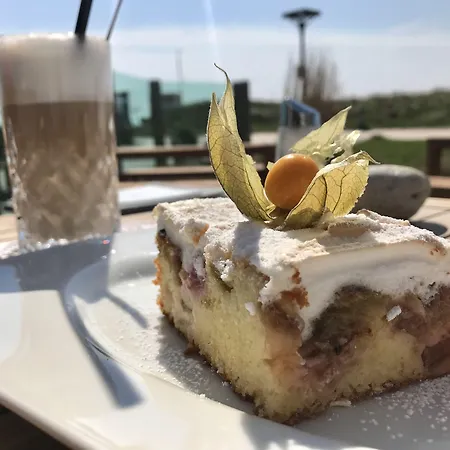Отель Strandhotel Bene