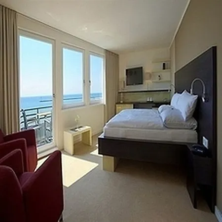 Strandhotel Bene Szálloda
